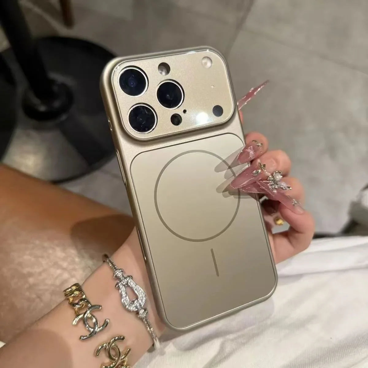 Case AG Glass Fosco Premium com MagSafe – iPhone 17/16/15/14/13 Pro e Pro Max