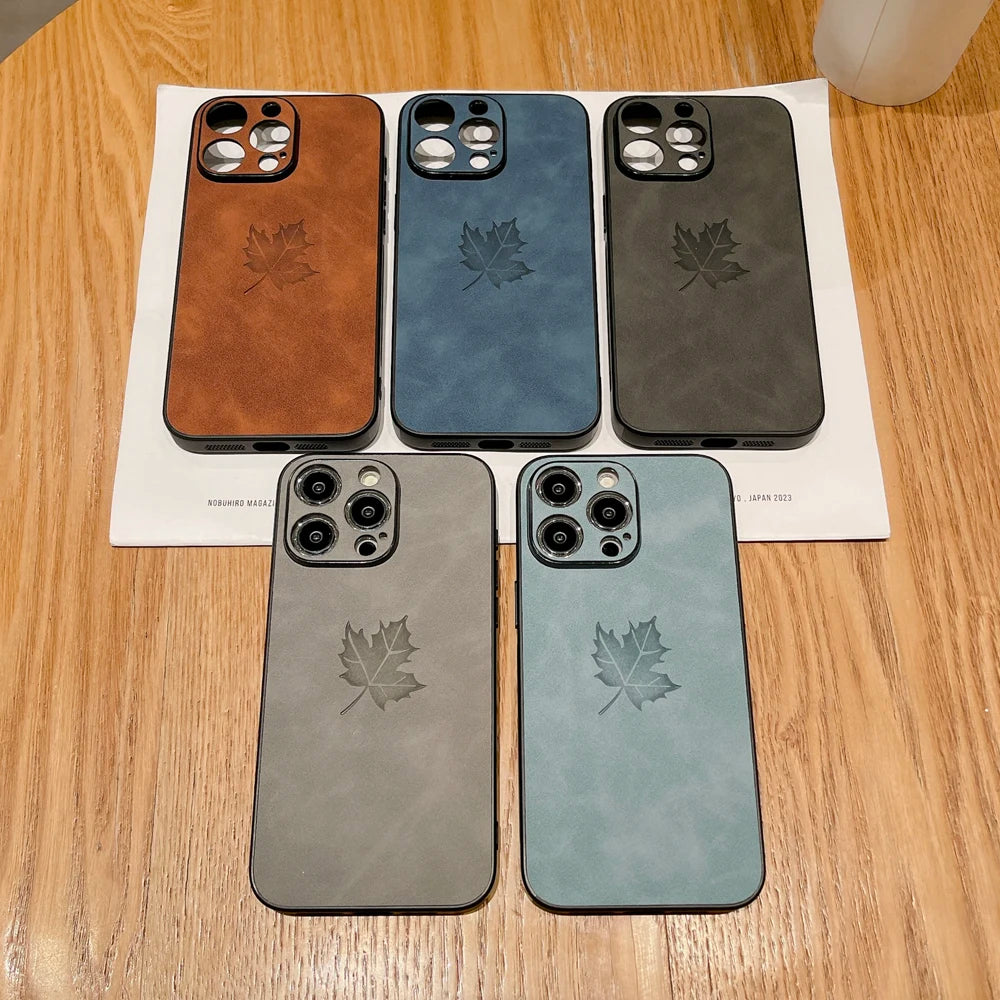 Case Canadá Maple Leaf (Folha de Bordo) Couro Sintético Premium – Proteção Elegante para iPhone